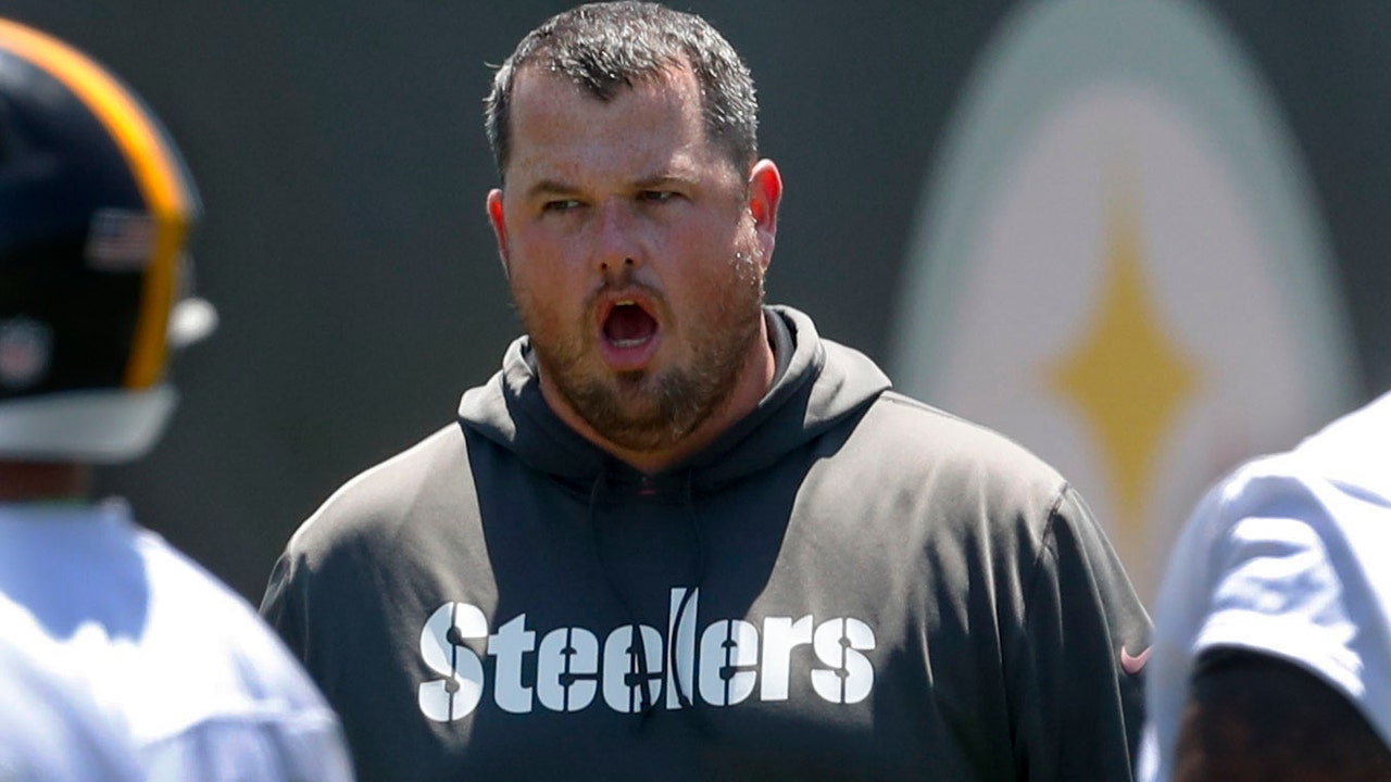 Sweet Feat; Steelers line coach Sarrett embracing new gig